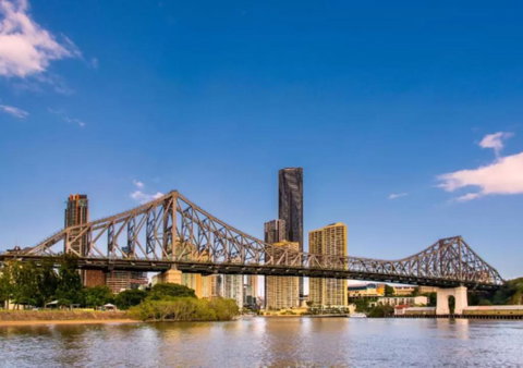 SK2 - 3BR With Pool Gym Steam Room In Story Bridge - Queensland Tourism 3
