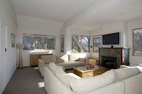 Ski Break - QLD Tourism 2