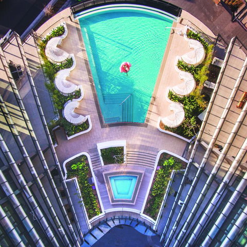 SKYE Suites Green Square - QLD Tourism 3