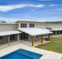 Skyline Farm House - QLD Tourism