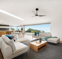 Skyluxe Luxury Retreat with water views and deluxe interior from every room - QLD Tourism