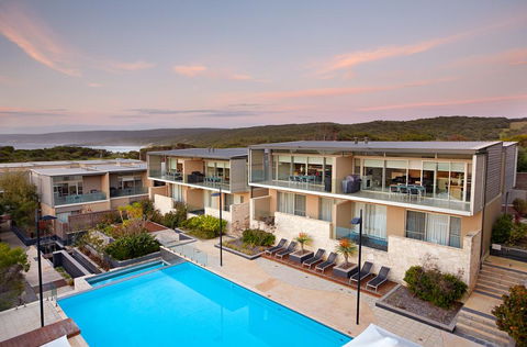 Smiths Beach Resort - Queensland Tourism 0