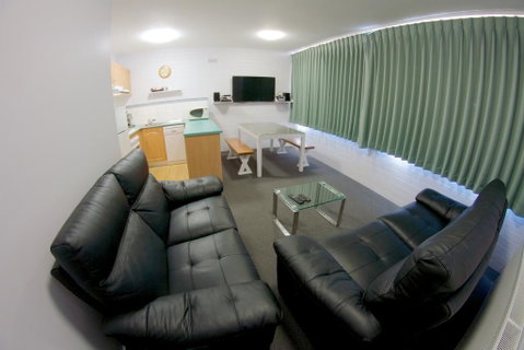 Snow Ski Apartments 25 - QLD Tourism 1