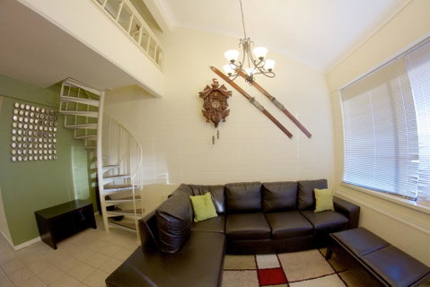 Snow Ski Apartments 32 - QLD Tourism 2