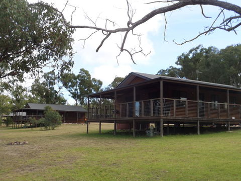 Sommerville Valley Tourist Park & Resort - Queensland Tourism 3