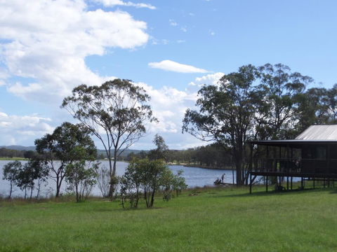 Sommerville Valley Tourist Park & Resort - Queensland Tourism 1