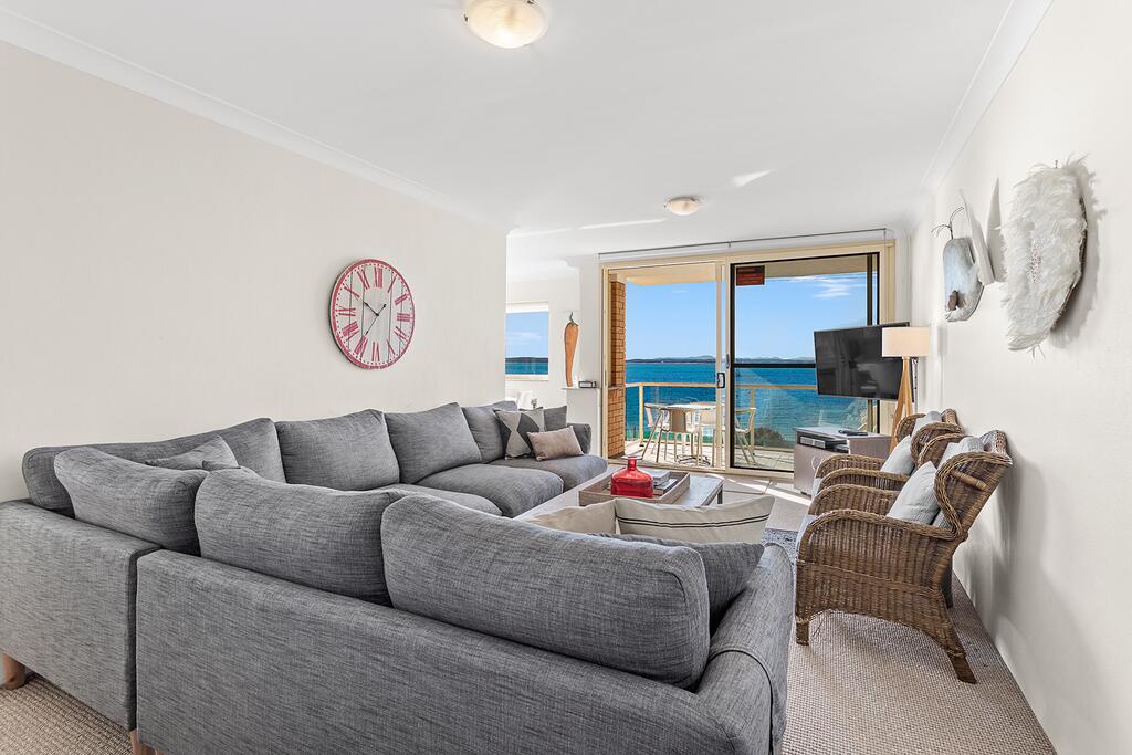 Shoal Bay NSW QLD Tourism