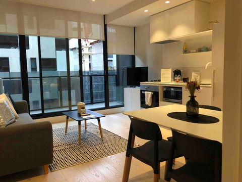 South Yarra Claremont Apartment - QLD Tourism 3