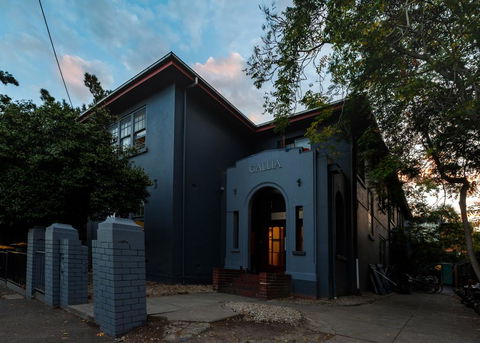 South Yarra Hostel - QLD Tourism 0