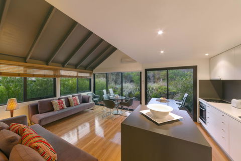 Southern Ocean Villas - QLD Tourism 0