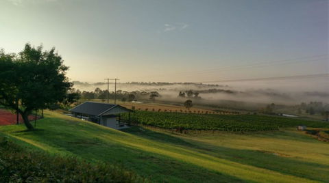 Sovereign Hill Country Lodge Rothbury - QLD Tourism 0