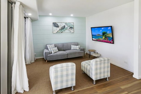 Space Holiday Apartments - QLD Tourism 2