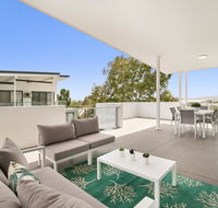 Spacious apartment with generous entertaining - QLD Tourism