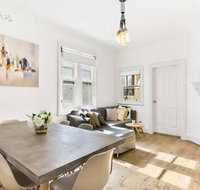 Spacious Harbour View 4bd home in Sydney CBD - QLD Tourism