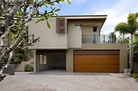 Spacious With Surf Views, Sunshine Beach - QLD Tourism 0
