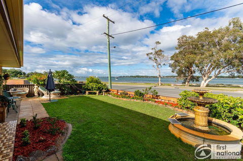 Spoil Yourself With The Perfect Position Of This First Floor Unit - QLD Tourism 0