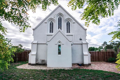 St James Converted Church - QLD Tourism 1