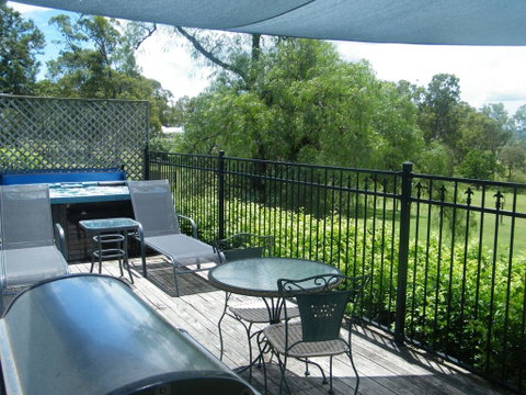 St Peter's Fairview - QLD Tourism 0