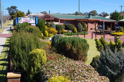 Stannum Lodge Motor Inn - Queensland Tourism 1
