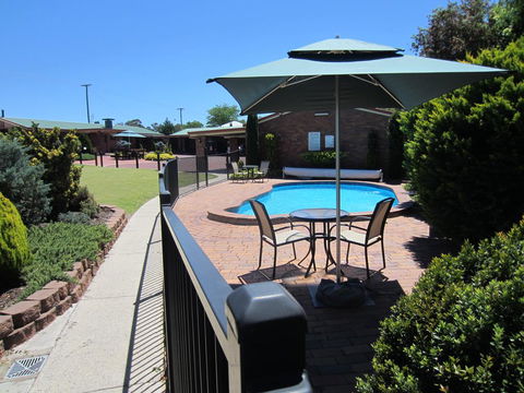 Stannum Lodge Motor Inn - Queensland Tourism 0