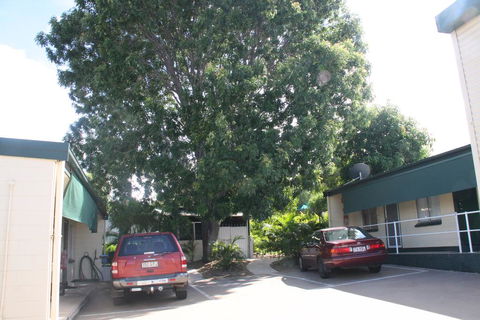 Star Inn Accommodation - Queensland Tourism 3