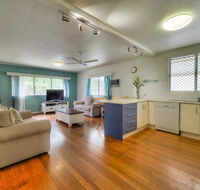 Starfish Shack by the Sea - Queensland Tourism