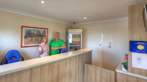 Starline Motor Inn - QLD Tourism 2