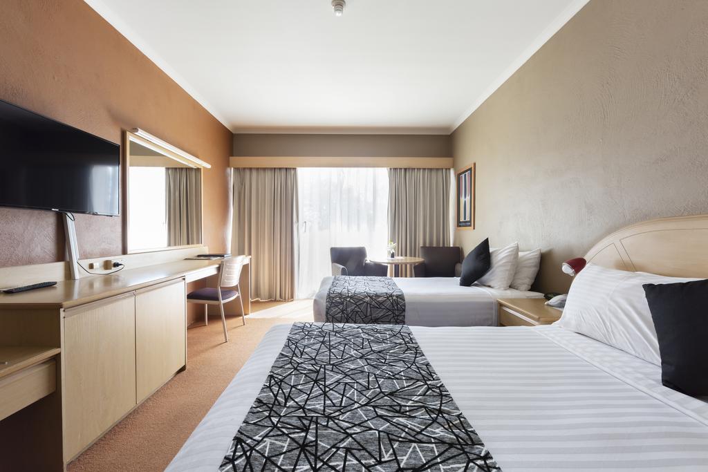 Curtin ACT QLD Tourism