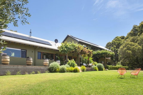 Stella - QLD Tourism 2