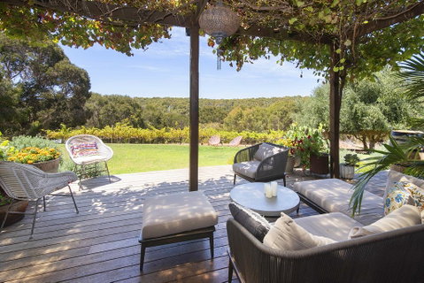 Stella - QLD Tourism 0
