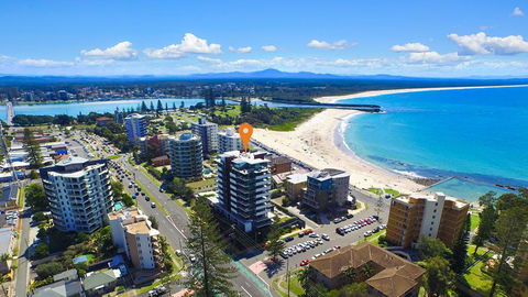 Strand Beachside 502 - QLD Tourism 0