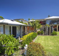 Studio Cabana on Golf in Mollymook - QLD Tourism