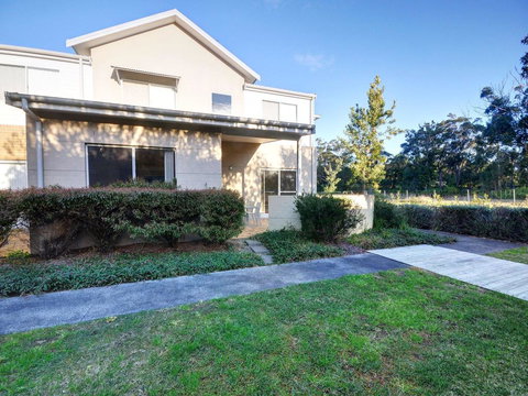 Stunning Holiday Townhouse - QLD Tourism 0