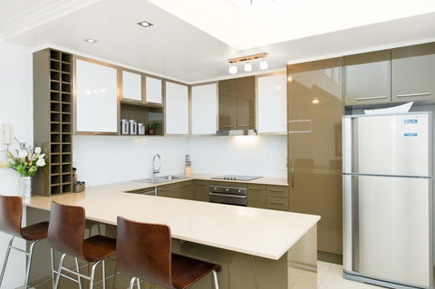 Stunning Surfside Apartment - Boyd St, Woorim - QLD Tourism 3