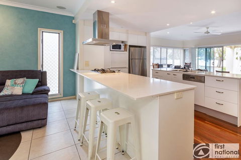 Stunning Waterfront Home With Pool - Sylvan Beach Esp, Bellara - QLD Tourism 3