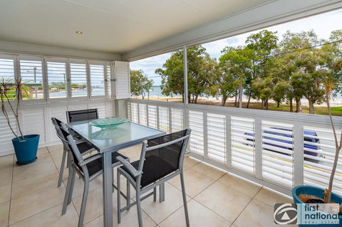 Stunning Waterfront Home With Pool - Sylvan Beach Esp, Bellara - QLD Tourism 1