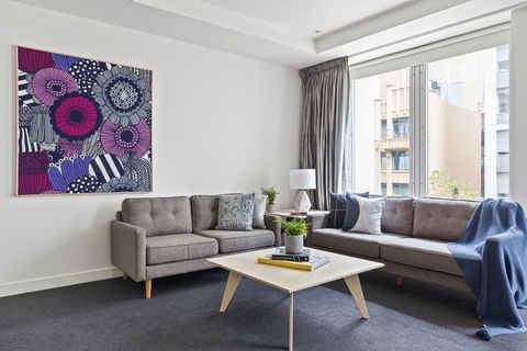 Stunning, Central Huge CBD Pad, Free WiFi, Netflix - QLD Tourism 3