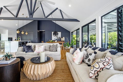 Stylish And Spacious Masterpiece, Sunshine Beach - QLD Tourism 1