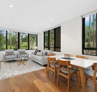 Stylish lux home with hotel grade cleanliness - QLD Tourism