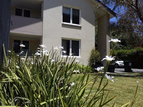 Subistay - Queensland Tourism 0