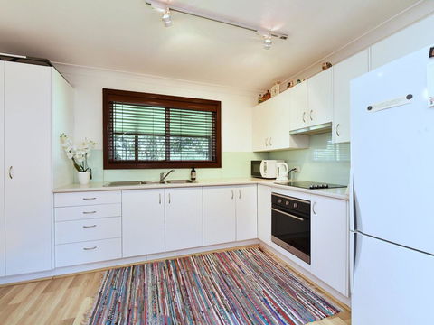 Summerfield Cottage - Hunter Valley, Renovated House In Central North Rothbury - QLD Tourism 1