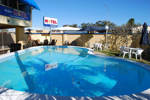 Sunburst Motel - QLD Tourism 0