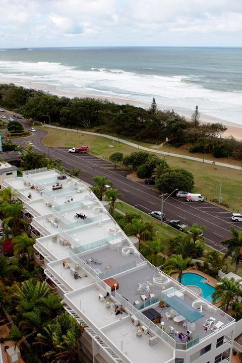 Sundeck Gardens - QLD Tourism 3