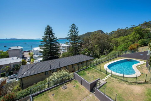 Sundeck Unit 7 - Shoal Bay - QLD Tourism 1