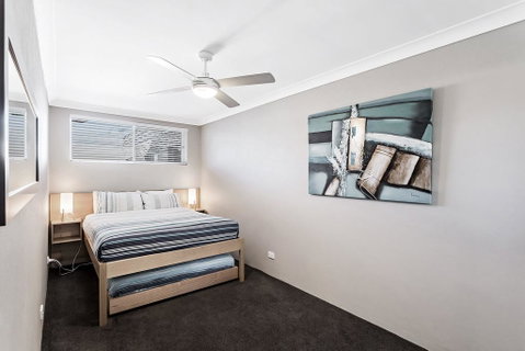 Sundeck, Unit 8/51 Ronald Avenue - QLD Tourism 1