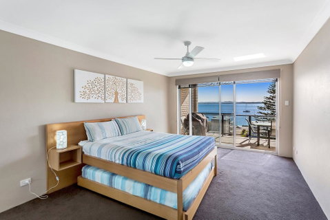 Sundeck, Unit 8/51 Ronald Avenue - QLD Tourism 2
