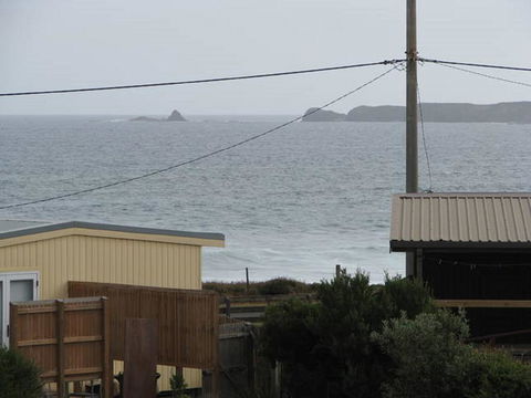 Sunderland Retreat Phillip Island - Queensland Tourism 1
