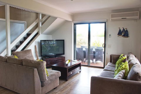 Sunderland Retreat Phillip Island - Queensland Tourism 2
