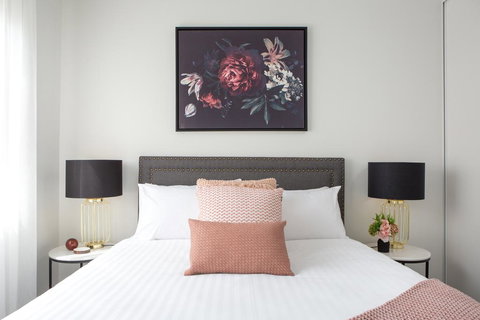 Sunny Apartment In Quiet And Green Neighbourhood - Queensland Tourism 1