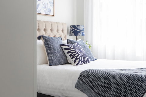 Sunny Apartment In Quiet And Green Neighbourhood - Queensland Tourism 3